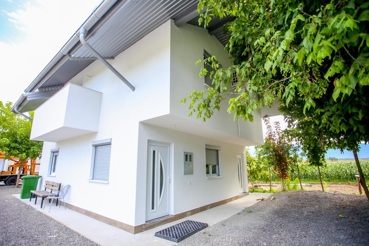 Apartments River Una 4 Bihac Ngoại thất bức ảnh